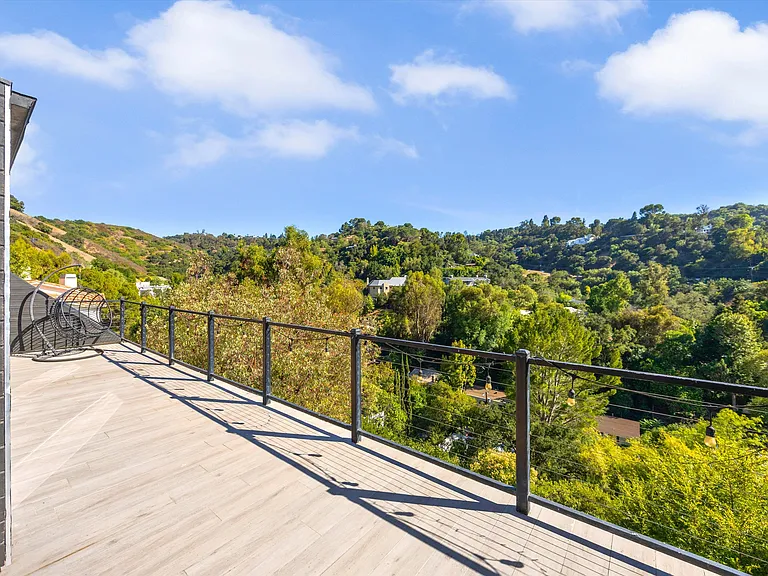 3868 Alta Mesa Dr — Photo 37