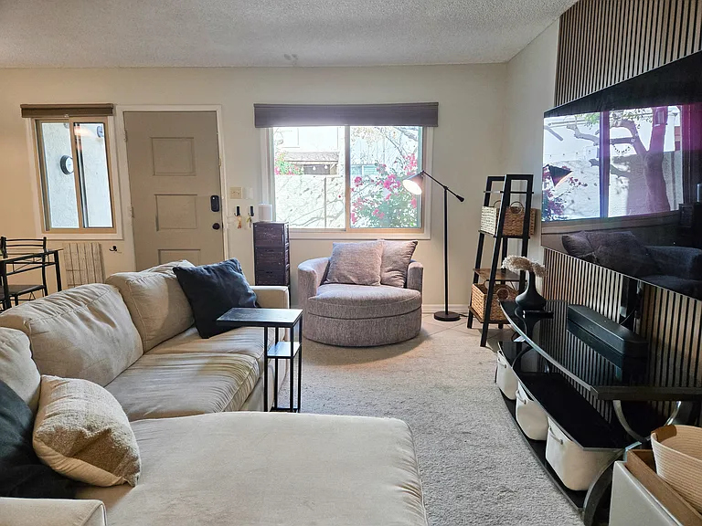 8039 E Glenrosa Ave — Photo 5