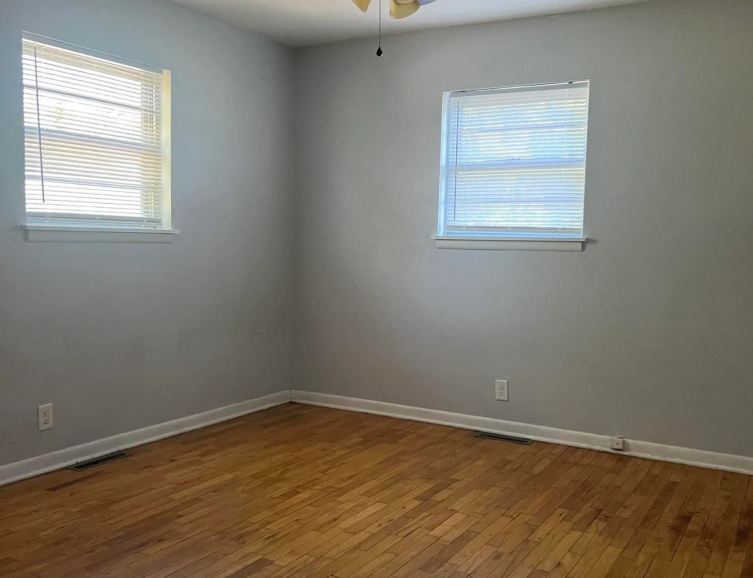4 bed, 2.0 bath, 1650 sqft, $1,400 — Photo 4