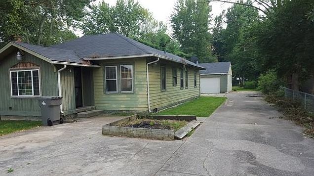 1st image of 6515 E 42nd St