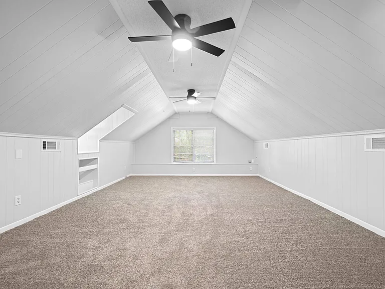 1539 Brookside Dr — Photo 15