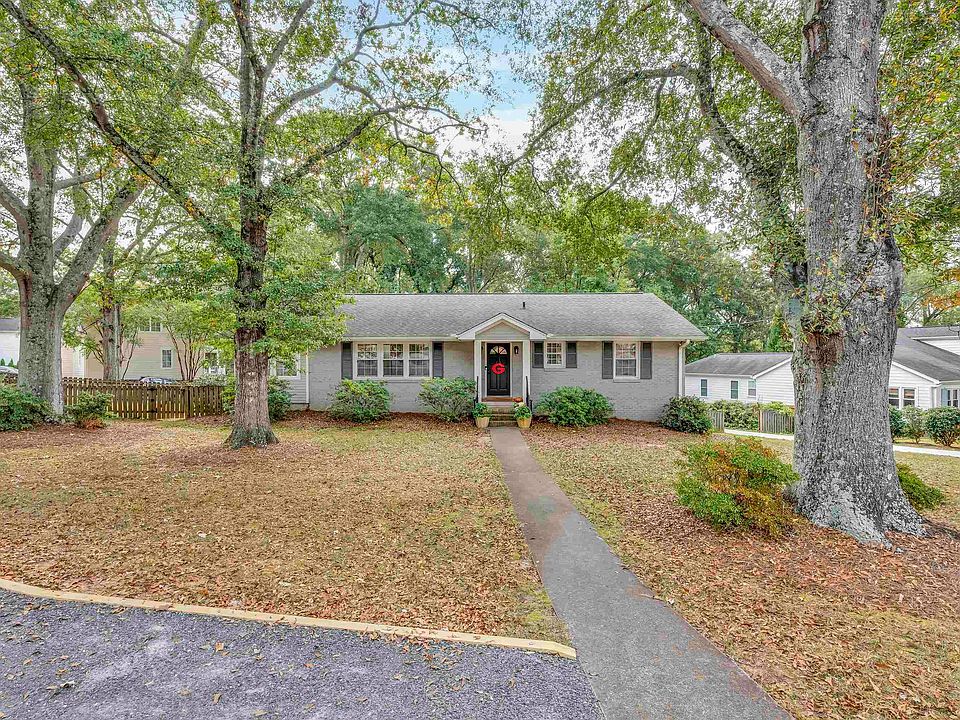1st image of 101 Rockwood Dr