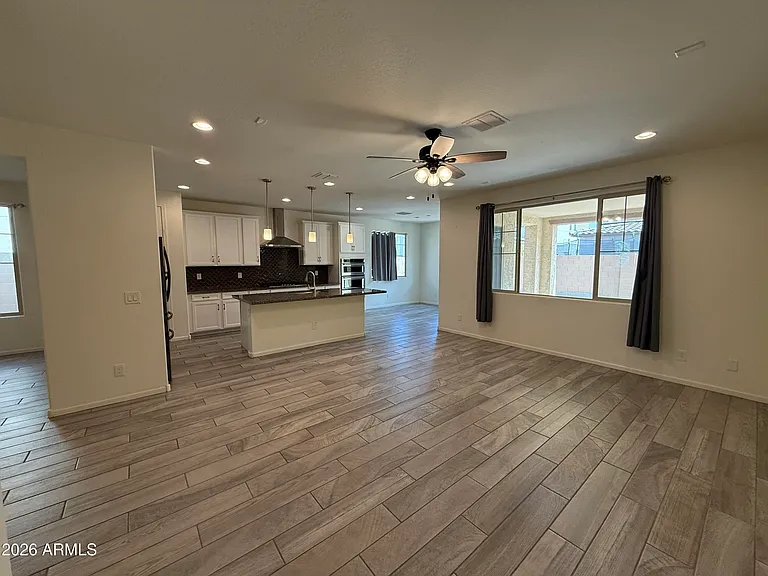 263 E Lantana Dr — Photo 14