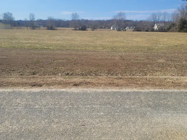 38 Nomini Bay Dr, Montross, VA 22520