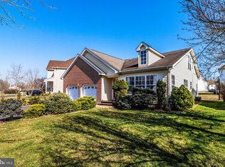 9 Canal View Dr, Lawrence Township, NJ 08648
