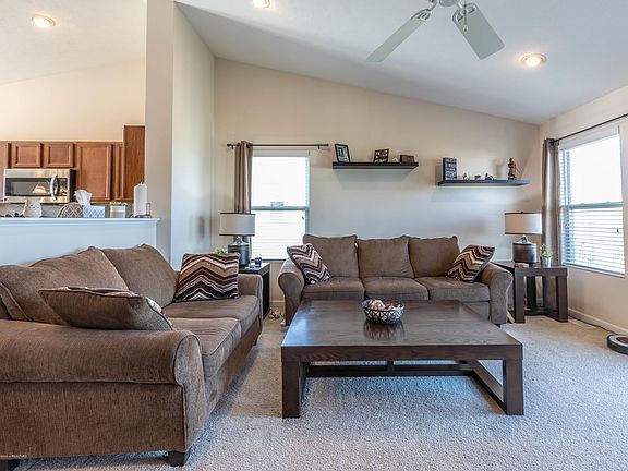 4th image of 493 Blue Spruce Ln