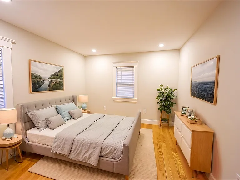 85 Oak St #85 — Photo 3