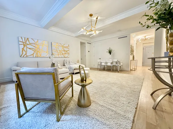 140 West 58th Street 3A image 2 of 7