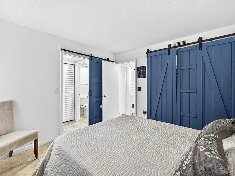 7809 Niagara Ave #2105 — Photo 23