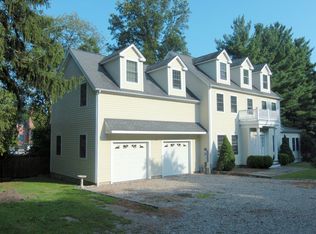 71 Fillow St, Norwalk, CT 06850