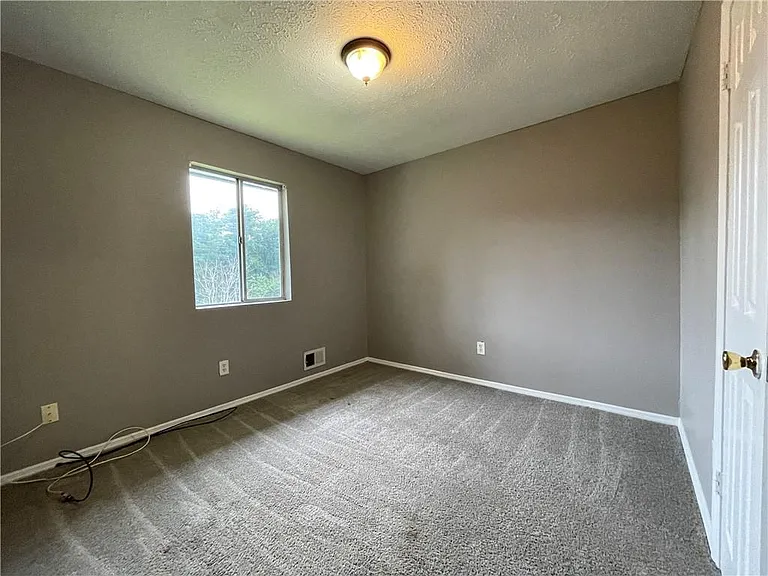 4554 Doral Dr SW — Photo 12