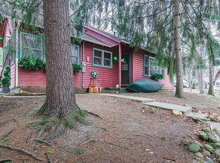 501 Valley Rd, Twin Lakes, WI 53181