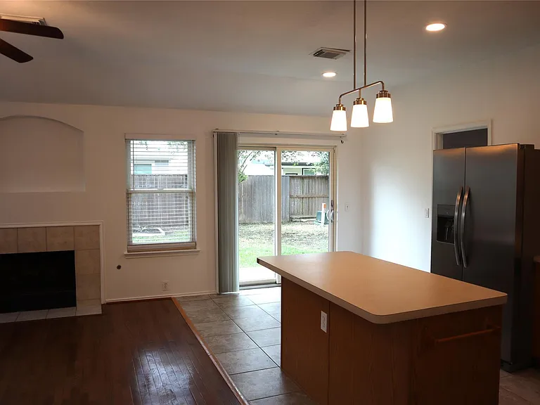 19306 Wading River Dr — Photo 4