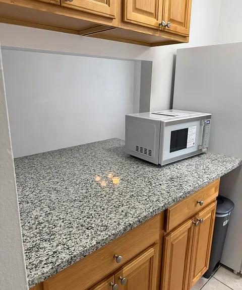 Counter open to the dinning room