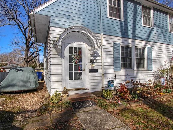 3rd image of 67 Hopkins St