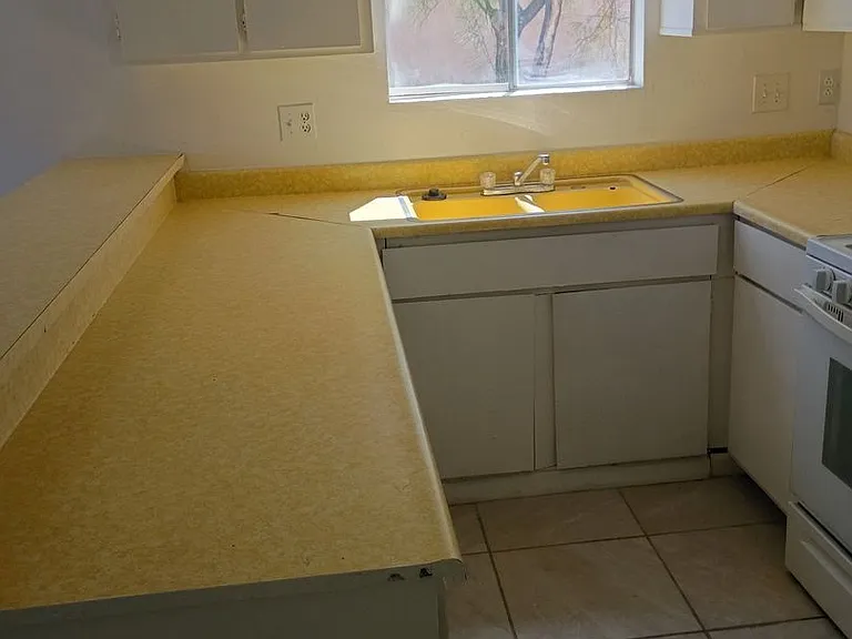 1932 Erin Dr. — Photo 21
