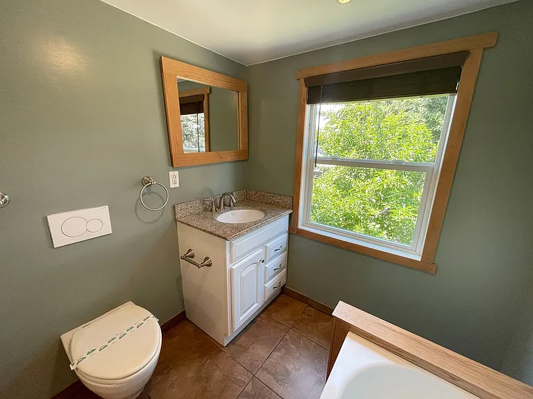 7015 N Greenwich Ave — Photo 15