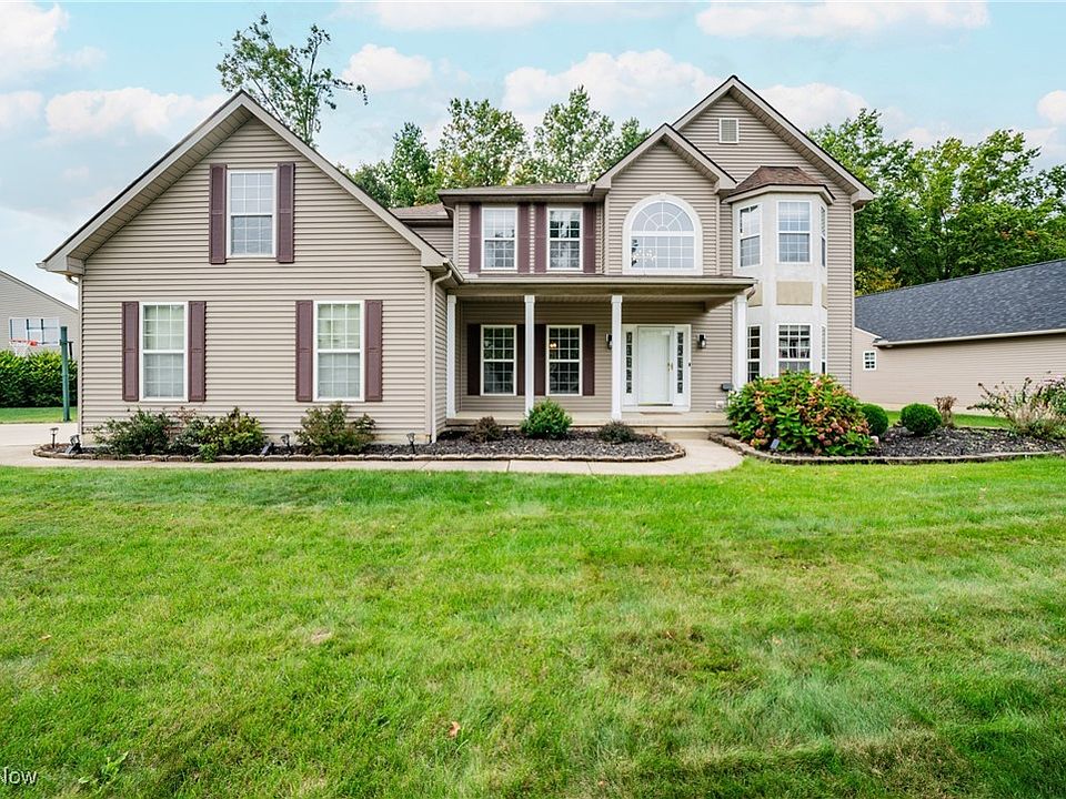 1st image of 1678 Elm Dr