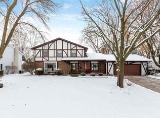 533 Riford Rd, Neenah, WI 54956