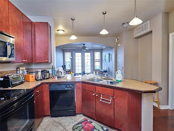 4th image of 2505 San Gabriel St APT 413