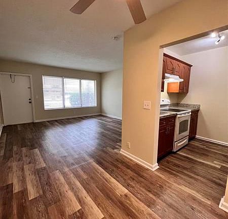 4th image of 2309 S Federal Hwy APT 7
