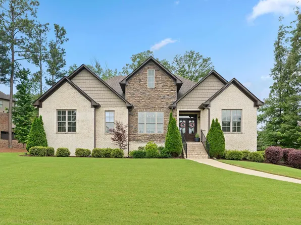 221 Grey Oaks Dr, Pelham, AL 35124