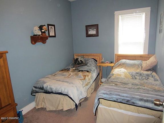 4th image of 430 Belding St