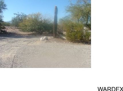 5th image of 698 W Saguaro St
