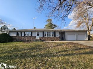 752 Center St W, Britt, IA 50423