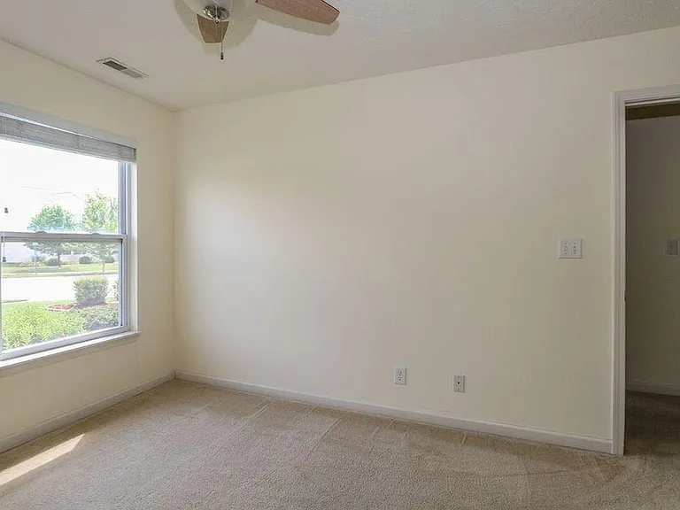 722 Elijah St — Photo 12