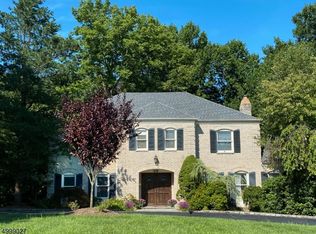 39 Ross Rd, Livingston, NJ 07039