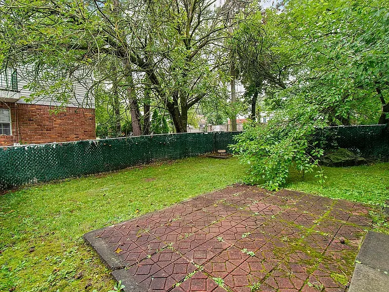 1630 Forest Hill Rd — Photo 29