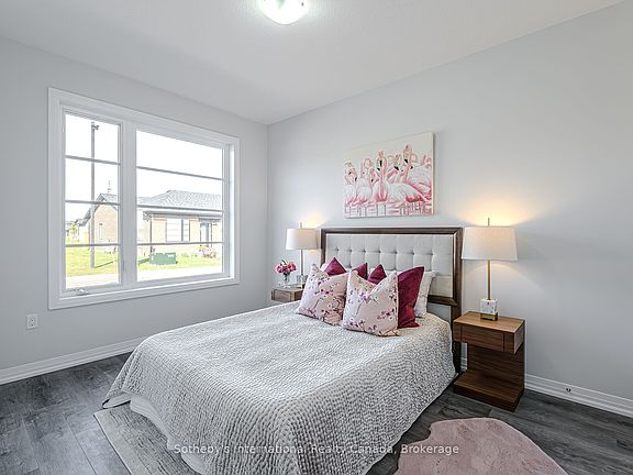 5th image of 550 Grey St #52