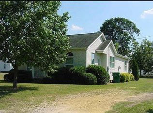162 E Jackson St, Coats, NC 27521
