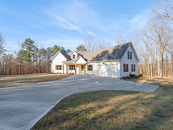 4th image of 115 Oak Hill Cir