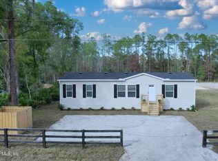 122 Palmetto Rd, Satsuma, FL 32189