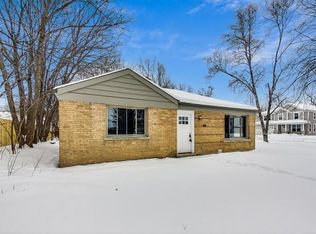 630 Hampton Ter, Libertyville, IL