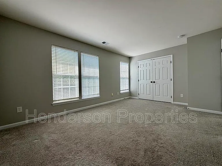 9552 Glenashley Dr — Photo 15