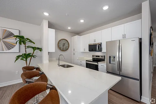 Lake Tavares Townhomes Photo 1