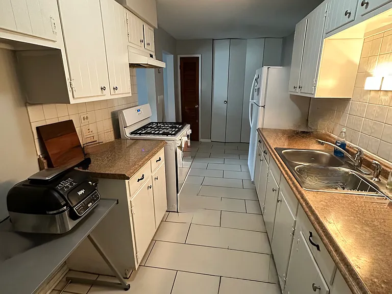318 N Salem Ave #1 — Photo 4