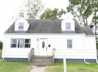 2 McKinley Ave, East Haven, CT 06512