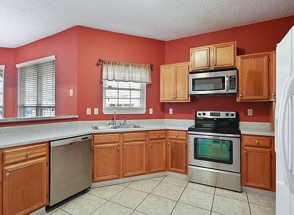 5th image of 411 Moncla Ave