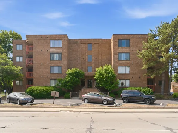 6401 Pershing Rd APT 105, Stickney, IL 60402