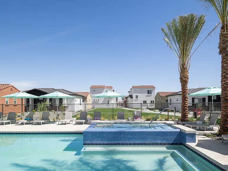 Bungalows on Henness — Photo 18