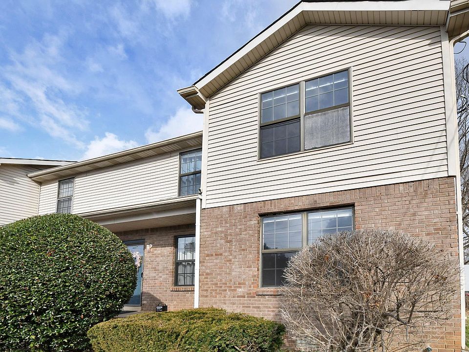 1st image of 1533 E Knollwood Cir APT 4