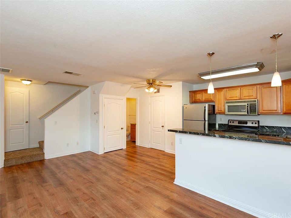 1st image of 221 Westlake Dr Unit 5