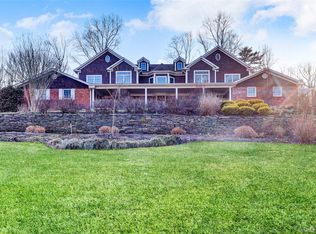 8 White Birch Drive, Dix Hills, NY 11746
