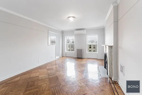 Sold by Bond New York | media 16