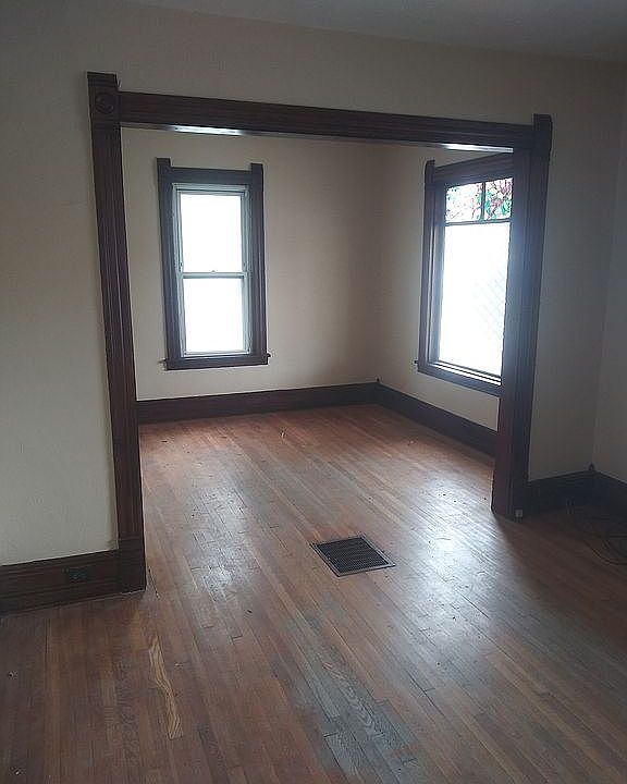 4 N Fulton St, Auburn, NY 13021 Zillow