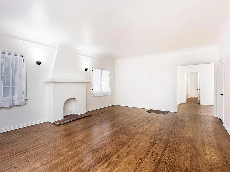 540 Obispo Ave — Photo 4